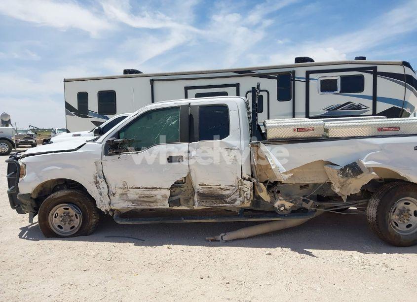 Photo 14 of 2019 Ford F-250 XL (VIN 1FT7X2B62KED96266)
