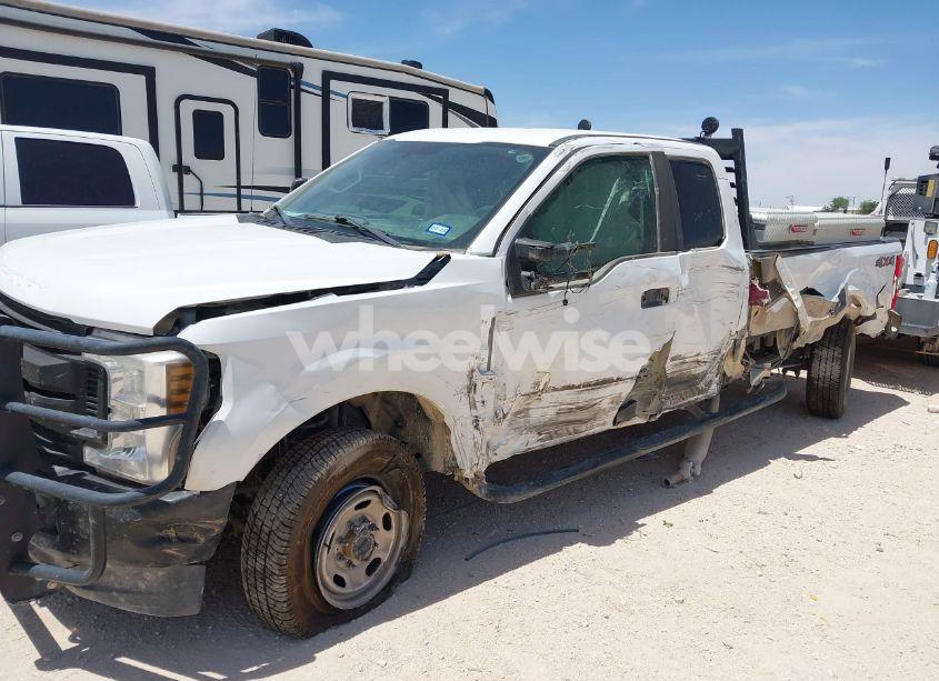 Photo 2 of 2019 Ford F-250 XL (VIN 1FT7X2B62KED96266)