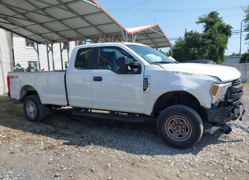 Photo 13 of 2019 Ford F-250 XL (VIN 1FT7X2B62KEE70849)