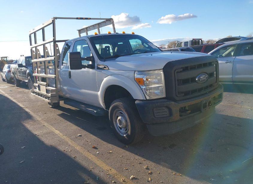 2015 Ford F-250 XL (VIN 1FT7X2B63FEA12727) main photo