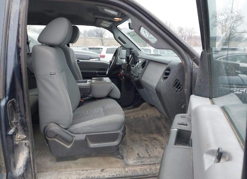 Photo 5 of 2015 Ford F-250 XL (VIN 1FT7X2B63FEC03676)