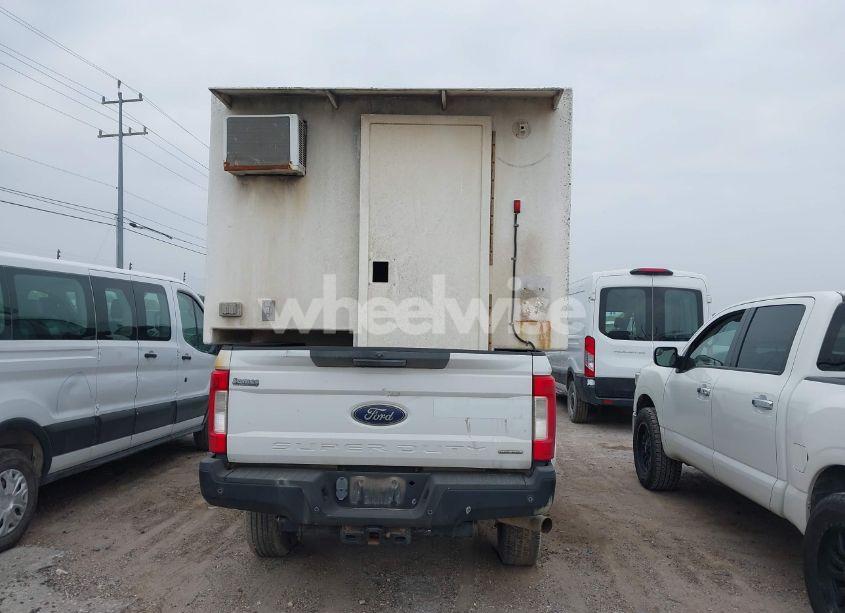 Photo 16 of 2017 Ford F-250 XL (VIN 1FT7X2B63HED20287)