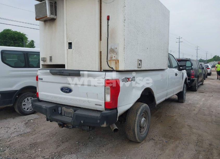 Photo 4 of 2017 Ford F-250 XL (VIN 1FT7X2B63HED20287)