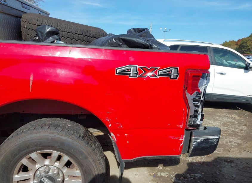 Photo 12 of 2017 Ford F-250 XLT (VIN 1FT7X2B64HEF03875)