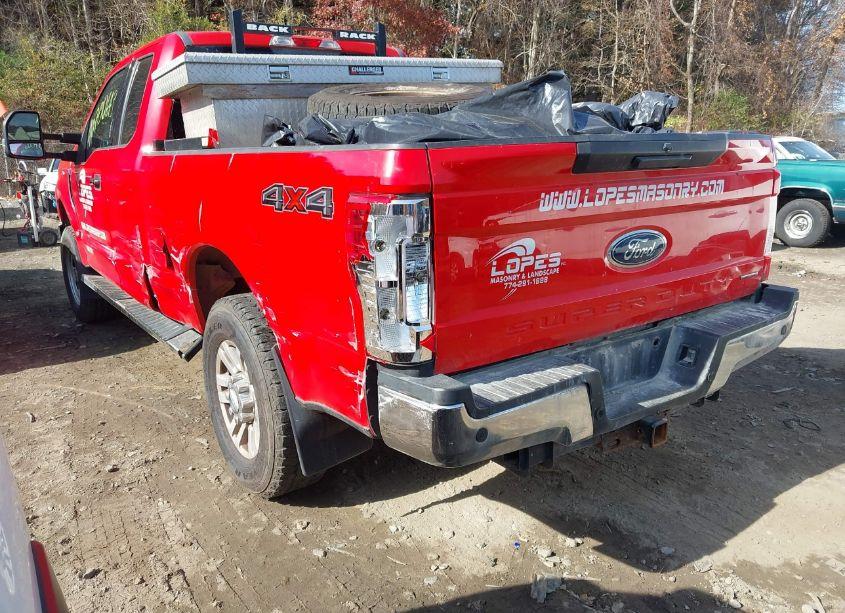 Photo 3 of 2017 Ford F-250 XLT (VIN 1FT7X2B64HEF03875)