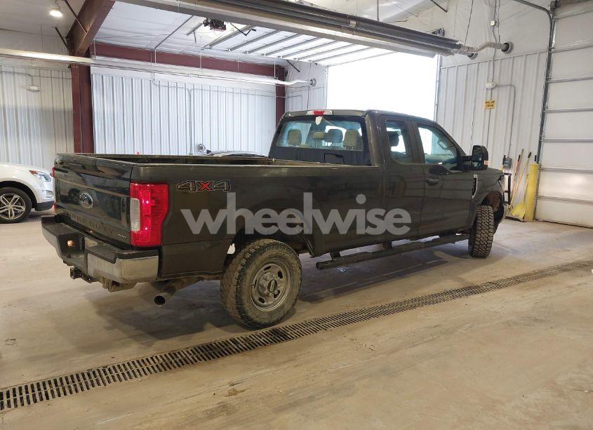 Photo 4 of 2018 Ford F-250 XL (VIN 1FT7X2B64JEB31377)