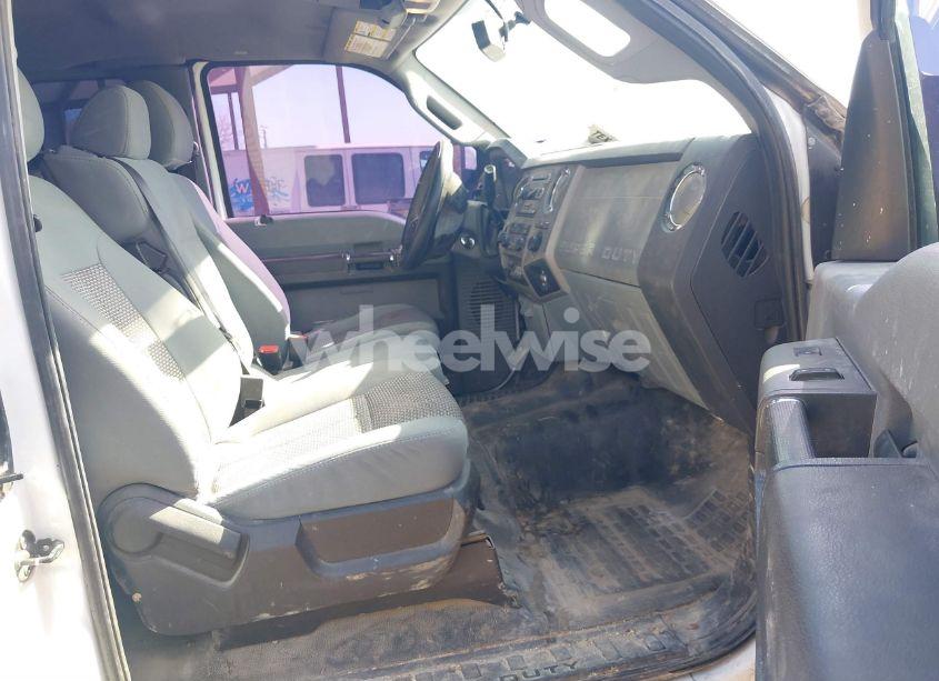 Photo 5 of 2012 Ford F-250 XLT (VIN 1FT7X2B65CEA15950)