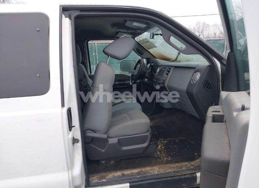 Photo 5 of 2011 Ford F-250 XLT (VIN 1FT7X2B66BEA38099)