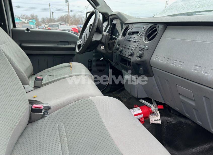 Photo 5 of 2011 Ford F-250 XL (VIN 1FT7X2B66BEA50804)