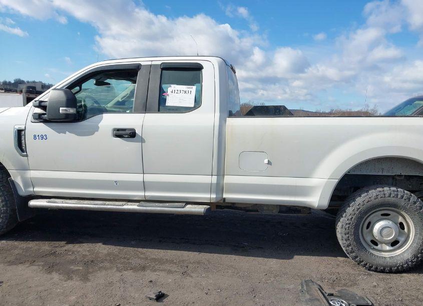 Photo 14 of 2019 Ford F-250 XL (VIN 1FT7X2B66KEC61596)