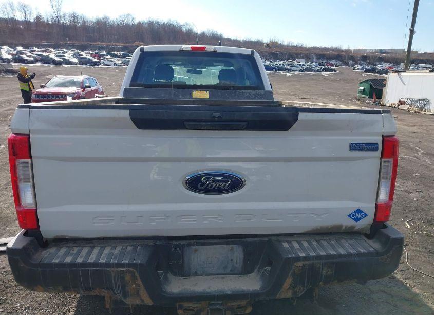 Photo 16 of 2019 Ford F-250 XL (VIN 1FT7X2B66KEC61596)