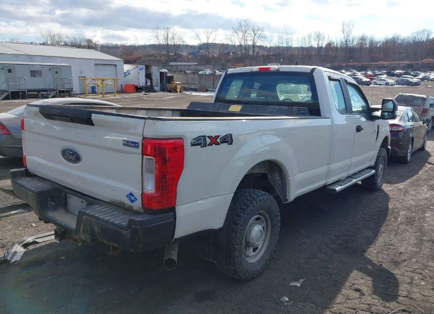 Photo 4 of 2019 Ford F-250 XL (VIN 1FT7X2B66KEC61596)
