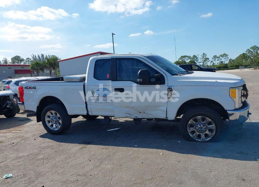 Photo 12 of 2017 Ford F-250 XL (VIN 1FT7X2B68HEE91892)