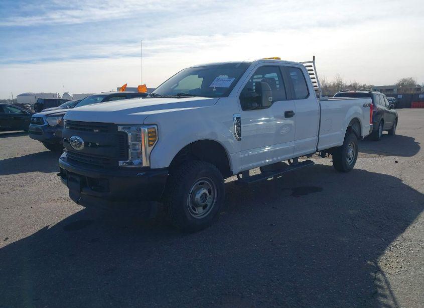 Photo 2 of 2019 Ford F-250 XL (VIN 1FT7X2B68KEC24968)