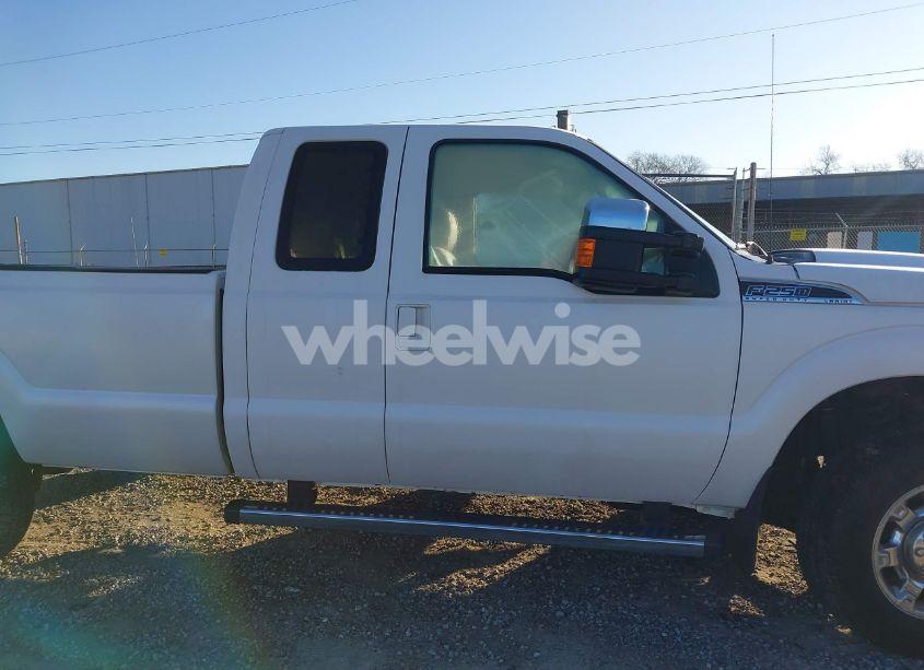 Photo 13 of 2016 Ford F-250 LARIAT (VIN 1FT7X2B69GEB82415)