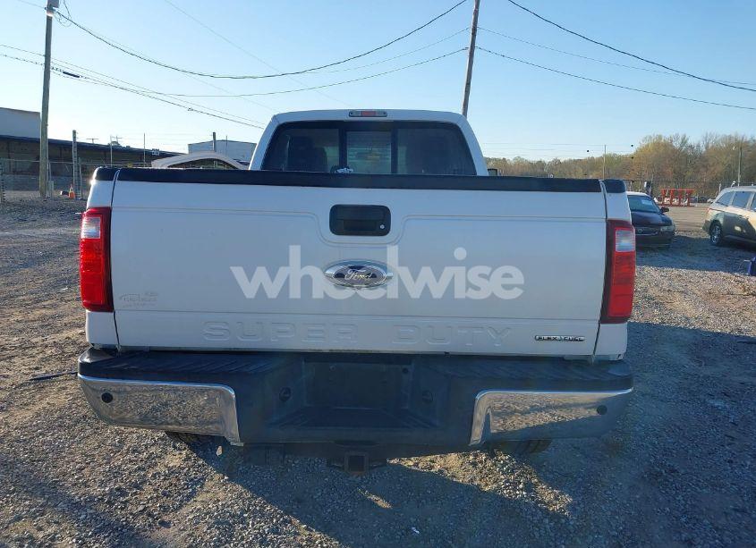 Photo 16 of 2016 Ford F-250 LARIAT (VIN 1FT7X2B69GEB82415)