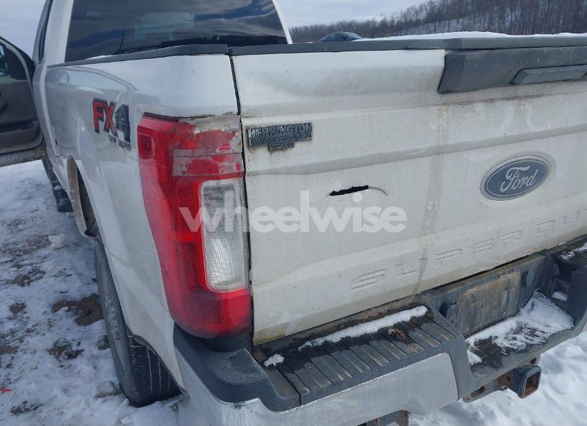 Photo 18 of 2017 Ford F-250 XL (VIN 1FT7X2B69HEB99362)