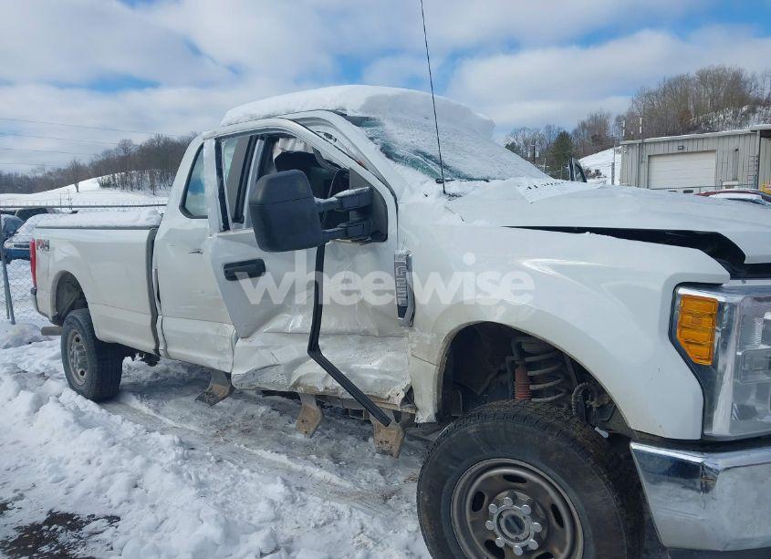 Photo 6 of 2017 Ford F-250 XL (VIN 1FT7X2B69HEB99362)