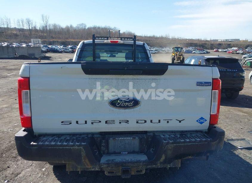 Photo 16 of 2019 Ford F-250 XL (VIN 1FT7X2B69KEC61592)