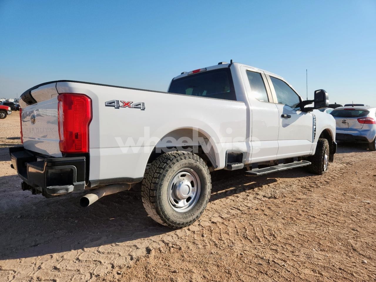 Photo 3 of 2024 FORD F250 SUPER DUTY (VIN 1FT7X2BA7RED73662)