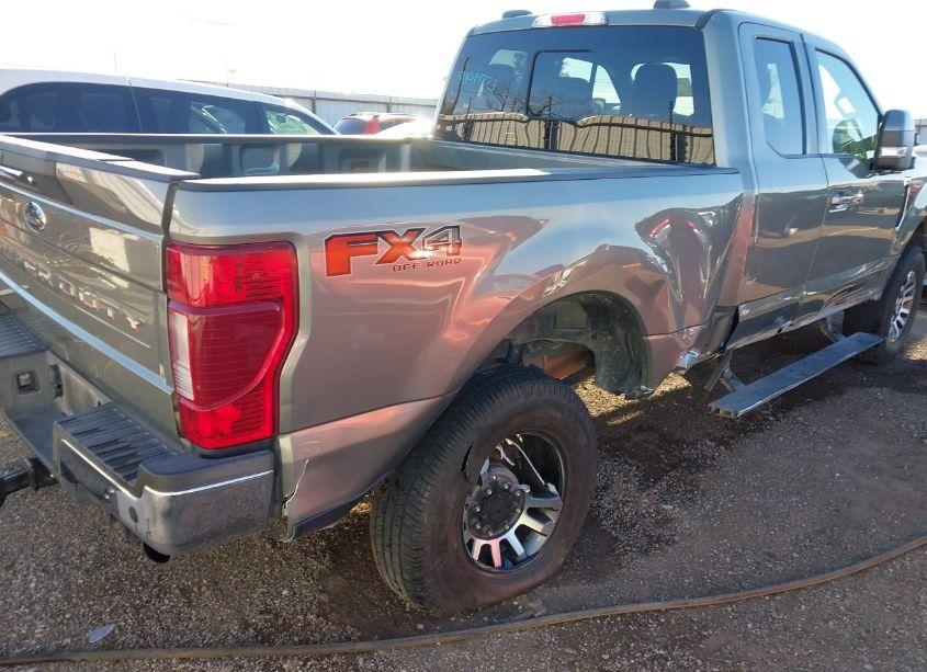 Photo 6 of 2020 Ford F-250 LARIAT (VIN 1FT7X2BNXLEE15932)