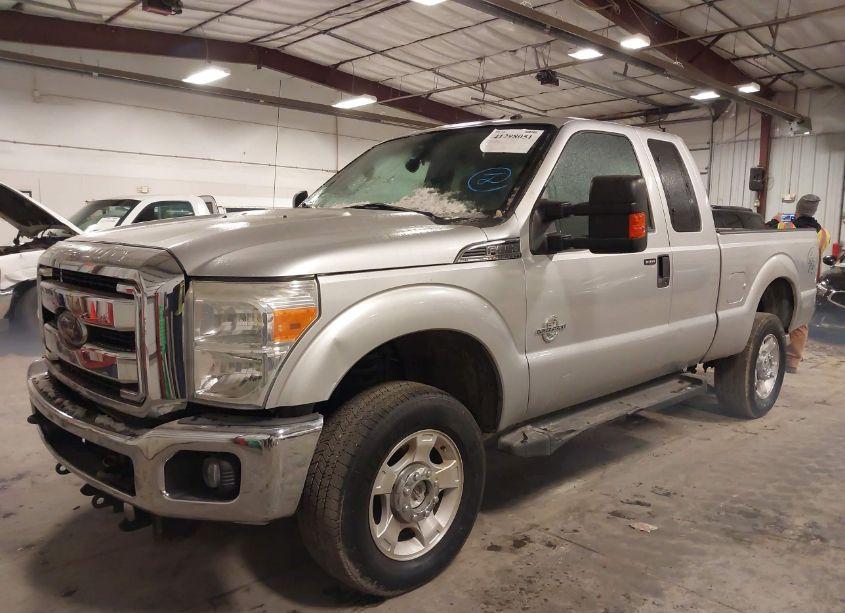 Photo 2 of 2016 Ford F-250 XLT (VIN 1FT7X2BT3GEB44667)