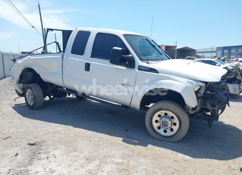 2016 Ford F-250 XL (VIN 1FT7X2BT3GEB91990) main photo