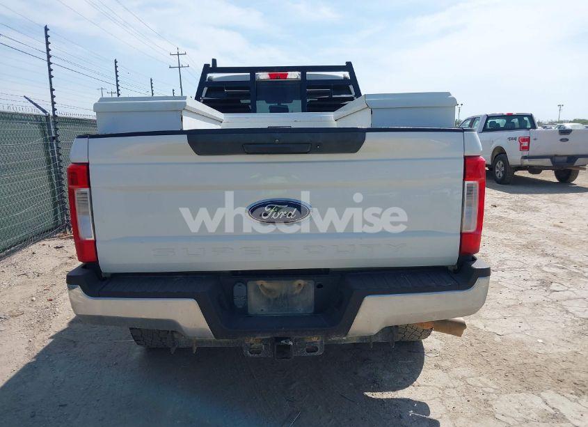 Photo 16 of 2019 Ford F-250 XL (VIN 1FT7X2BT5KEF76850)