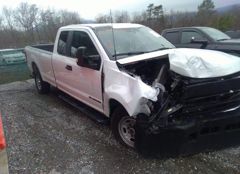 2022 Ford F-250 XL (VIN 1FT7X2BTXNEE69278) main photo