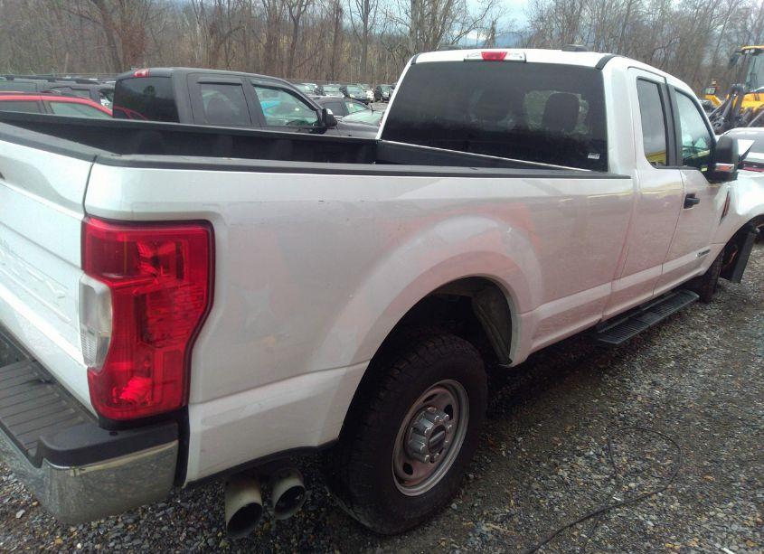 Photo 4 of 2022 Ford F-250 XL (VIN 1FT7X2BTXNEE69278)