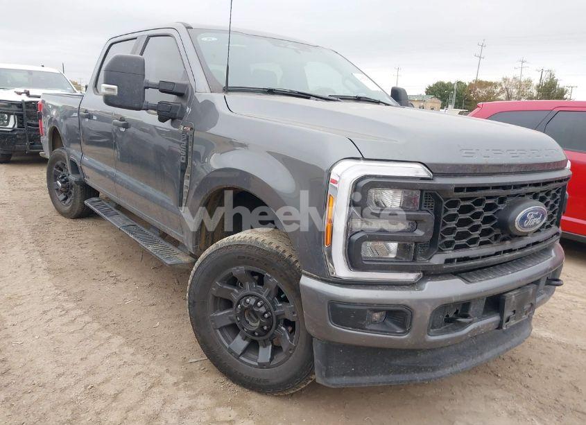 2023 Ford F-250 XL (VIN 1FT8W2BA3PEE12381) main photo
