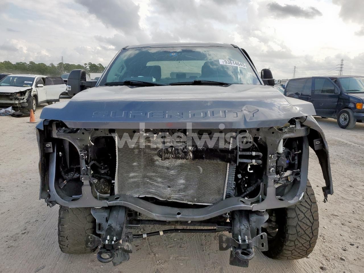 Photo 5 of 2023 FORD F250 SUPER DUTY (VIN 1FT8W2BN0PED08613)