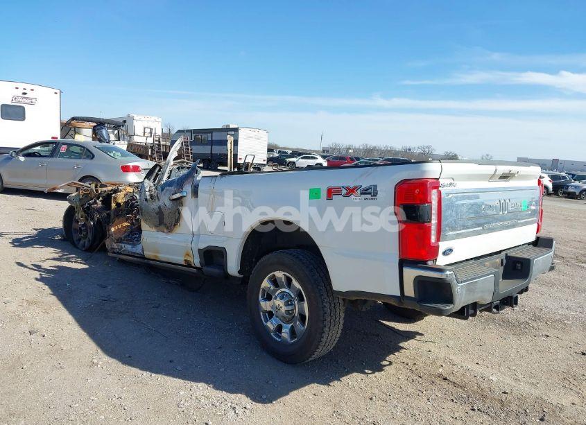 Photo 3 of 2024 Ford F-250 KING RANCH (VIN 1FT8W2BN4REE00018)