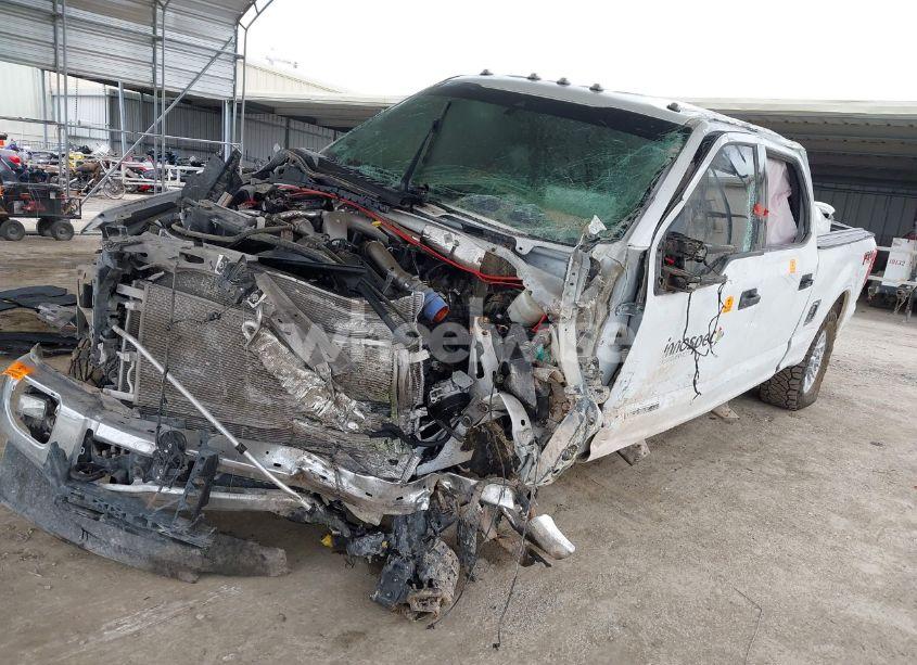 Photo 2 of 2022 Ford F-250 XLT (VIN 1FT8W2BT0NEF88514)