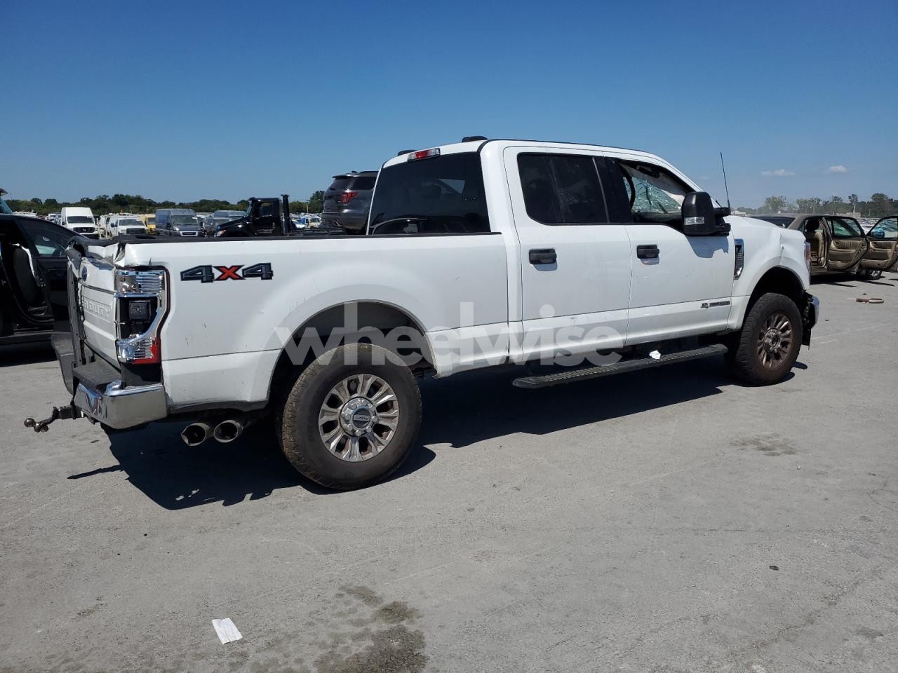 Photo 3 of 2022 FORD F250 SUPER DUTY (VIN 1FT8W2BT3NED50303)