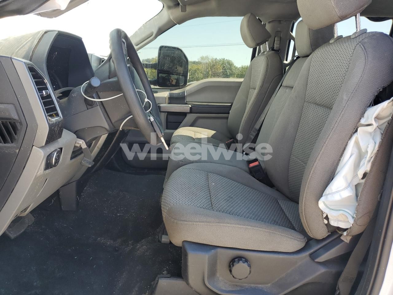 Photo 7 of 2022 FORD F250 SUPER DUTY (VIN 1FT8W2BT3NED50303)