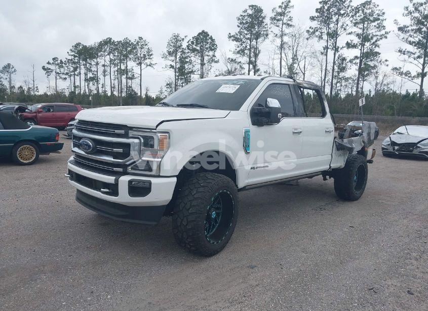Photo 2 of 2022 Ford F-250 PLATINUM (VIN 1FT8W2BT3NEF44569)