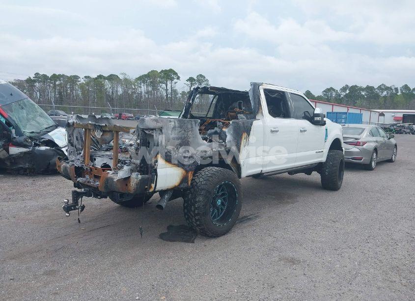 Photo 4 of 2022 Ford F-250 PLATINUM (VIN 1FT8W2BT3NEF44569)