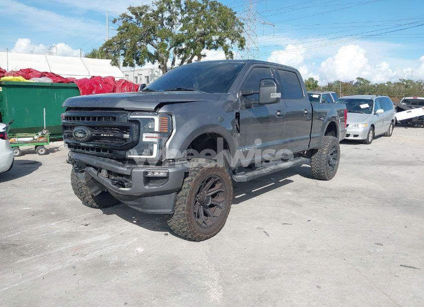 Photo 2 of 2022 Ford F-250 LARIAT (VIN 1FT8W2BT3NEF98714)