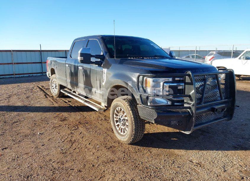 2022 Ford F-250 XLT (VIN 1FT8W2BT3NEG24907) main photo