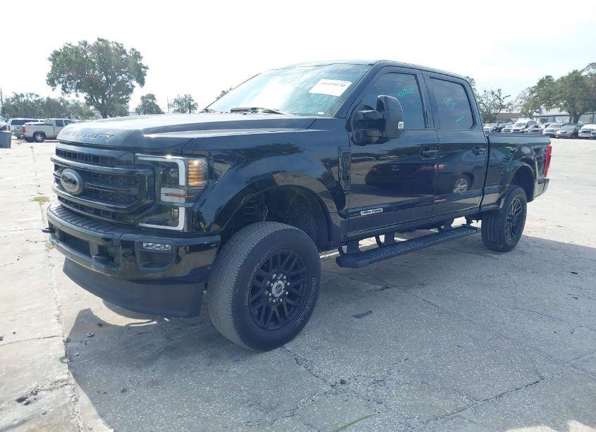 Photo 2 of 2021 Ford F-250 LARIAT (VIN 1FT8W2BT4MEC25003)