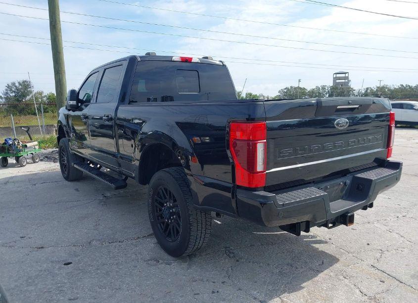 Photo 3 of 2021 Ford F-250 LARIAT (VIN 1FT8W2BT4MEC25003)