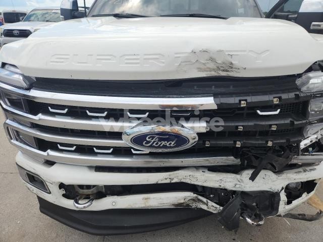 Photo 5 of 2024 FORD F250 SUPER DUTY (VIN 1FT8W2BT4REC28782)