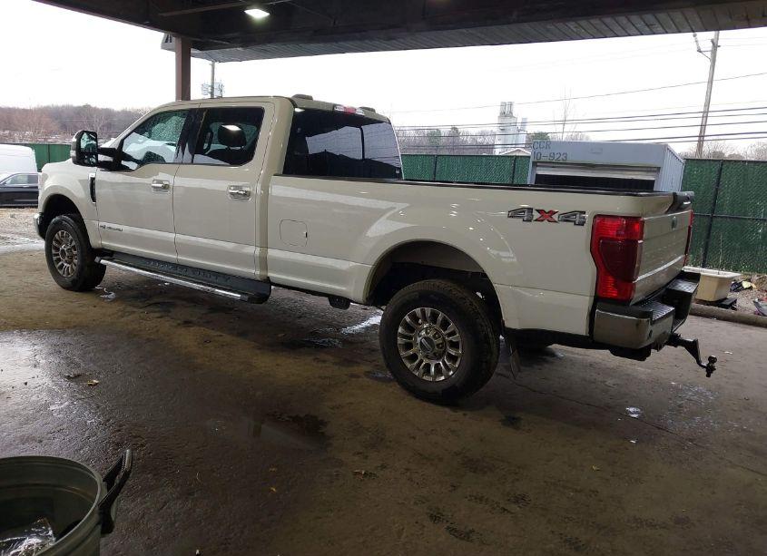 Photo 3 of 2022 Ford F-250 XLT (VIN 1FT8W2BT5NED01930)