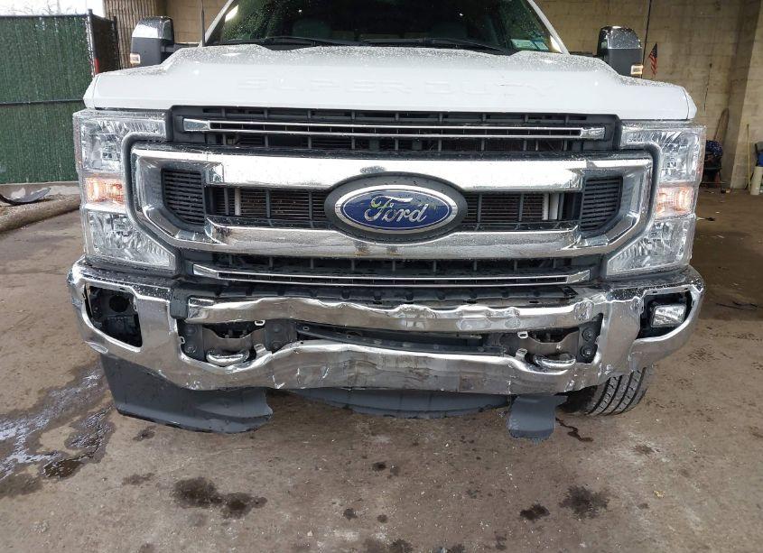 Photo 6 of 2022 Ford F-250 XLT (VIN 1FT8W2BT5NED01930)