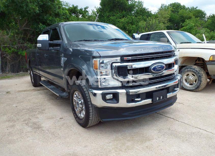 2022 Ford F-250 XLT (VIN 1FT8W2BT5NEE37233) main photo