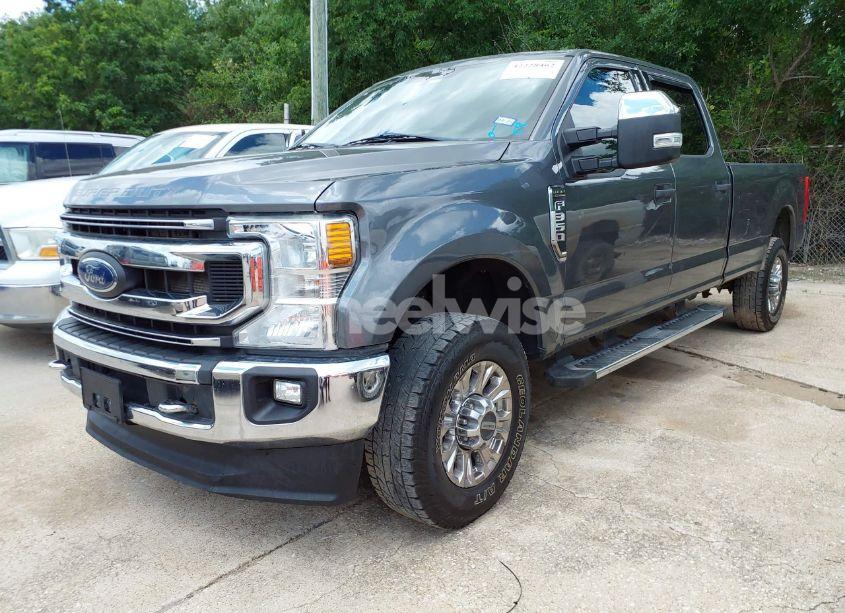 Photo 2 of 2022 Ford F-250 XLT (VIN 1FT8W2BT5NEE37233)