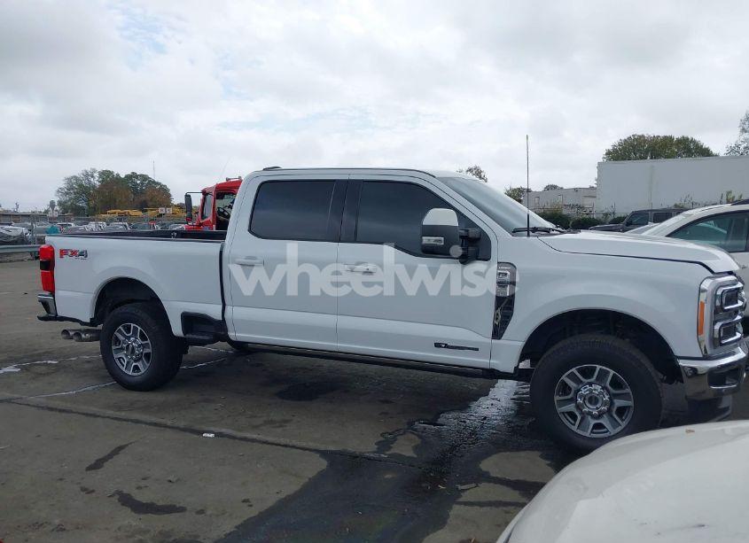 Photo 13 of 2023 Ford F-250 LARIAT (VIN 1FT8W2BT5PEC19117)