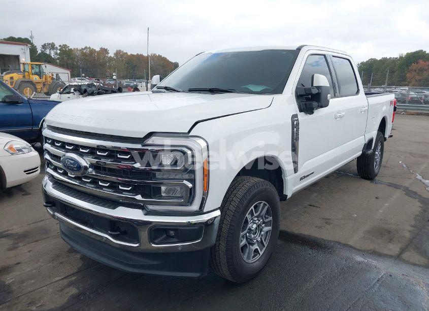 Photo 2 of 2023 Ford F-250 LARIAT (VIN 1FT8W2BT5PEC19117)