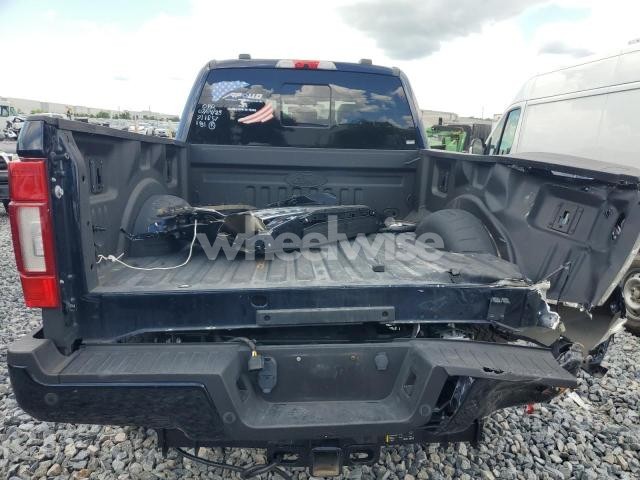 Photo 2 of 2022 FORD F250 SUPER DUTY (VIN 1FT8W2BT7NEF44462)